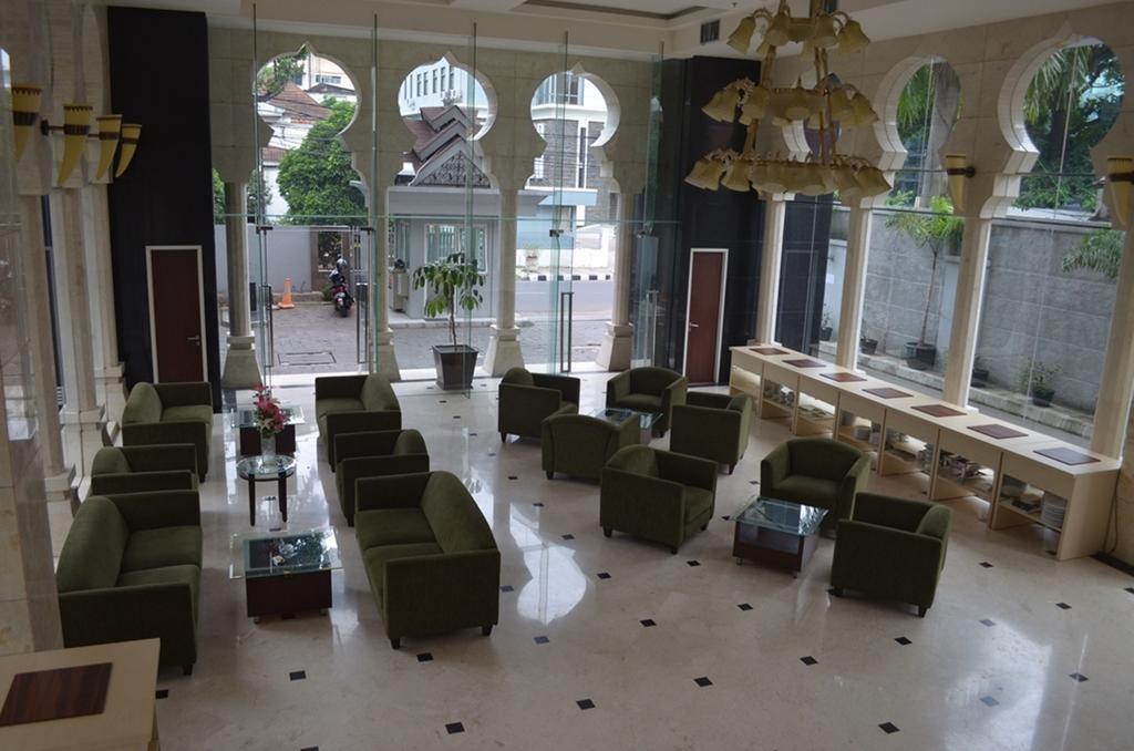 Amazing Kutaradja Hotel Jakarta Bagian luar foto